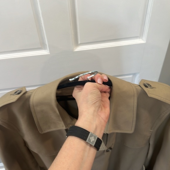 Christian Dior men’s size 40L trench coat. Great used condition. Luxury for deal - Picture 11 of 13